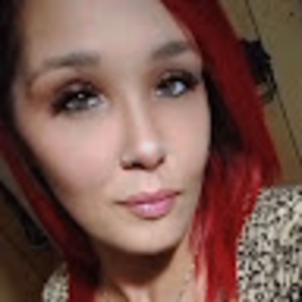 Meet your Posher, Connellia